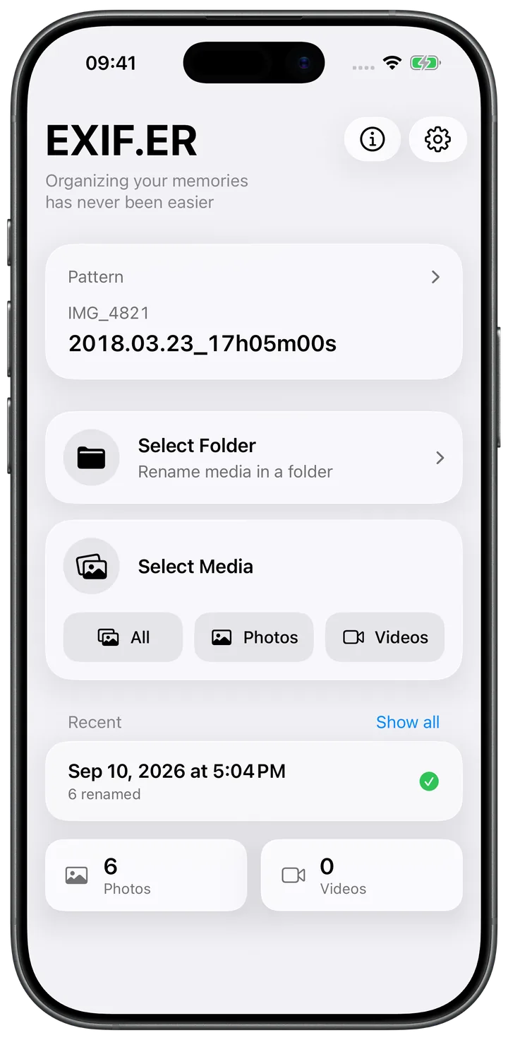 English EXIF.ER home screen with selection options and the latest completed job.